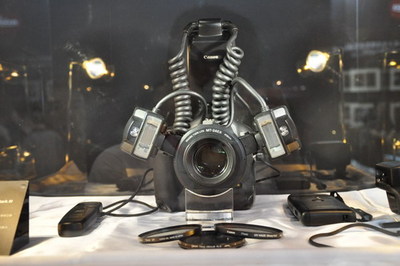 佳能數(shù)碼產(chǎn)品展示 引領(lǐng)科技時代的影像創(chuàng)新